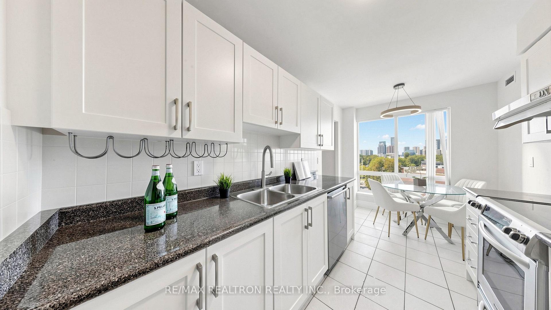 Photo 9 of Unit 608, 1 Hycrest Avenue, North York, Willowdale East — HOMEH
