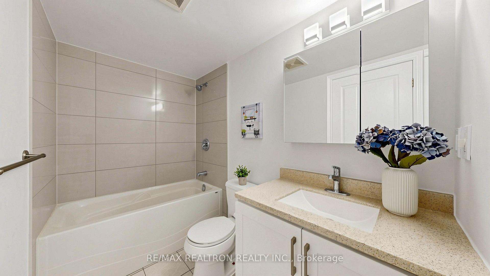 Photo 16 of Unit 608, 1 Hycrest Avenue, North York, Willowdale East — HOMEH