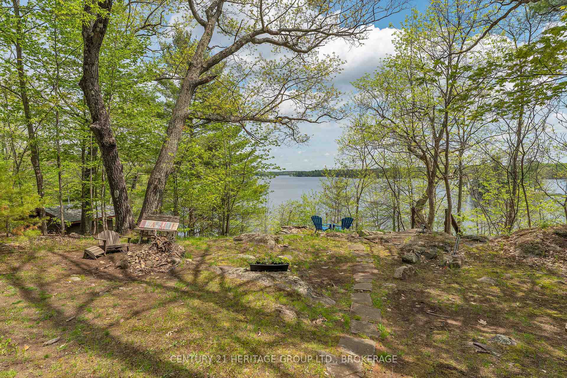 Photo 10 of 3 Acorn Lane, Frontenac, Frontenac South — HOMEH