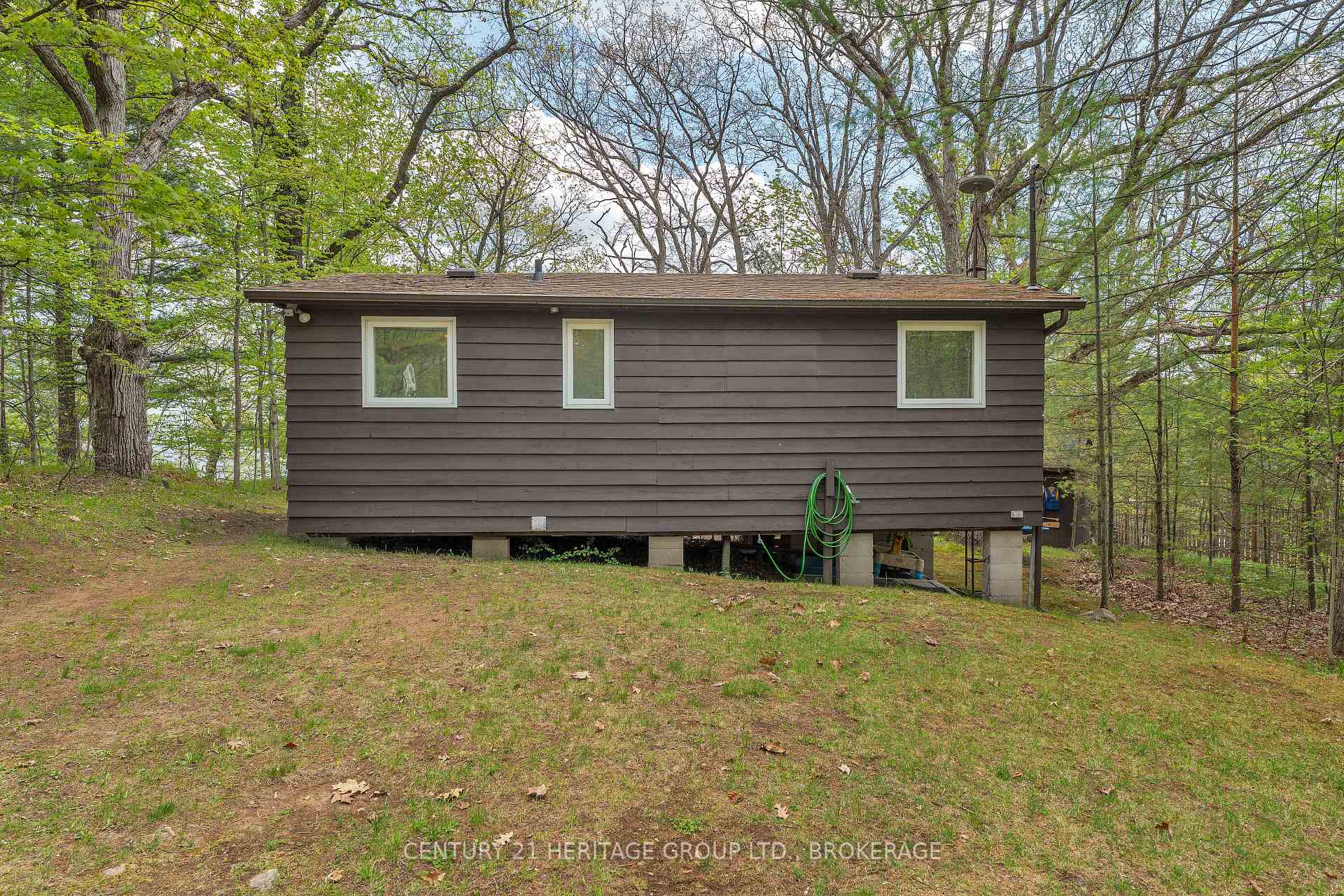 Photo 35 of 3 Acorn Lane, Frontenac, Frontenac South — HOMEH