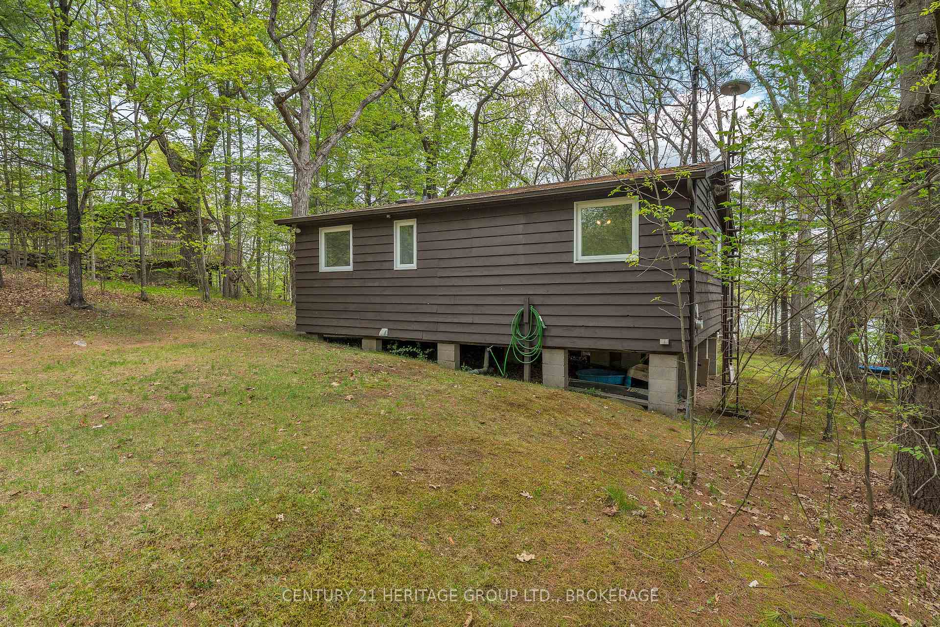 Photo 36 of 3 Acorn Lane, Frontenac, Frontenac South — HOMEH