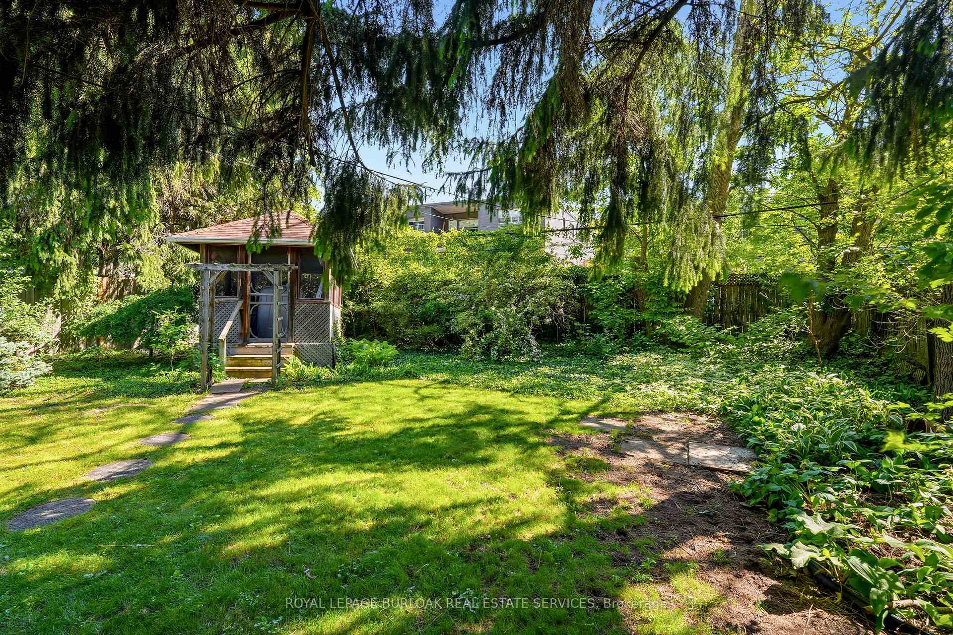 Photo 29 of 337 St. Paul Street, Burlington, Brant — HOMEH