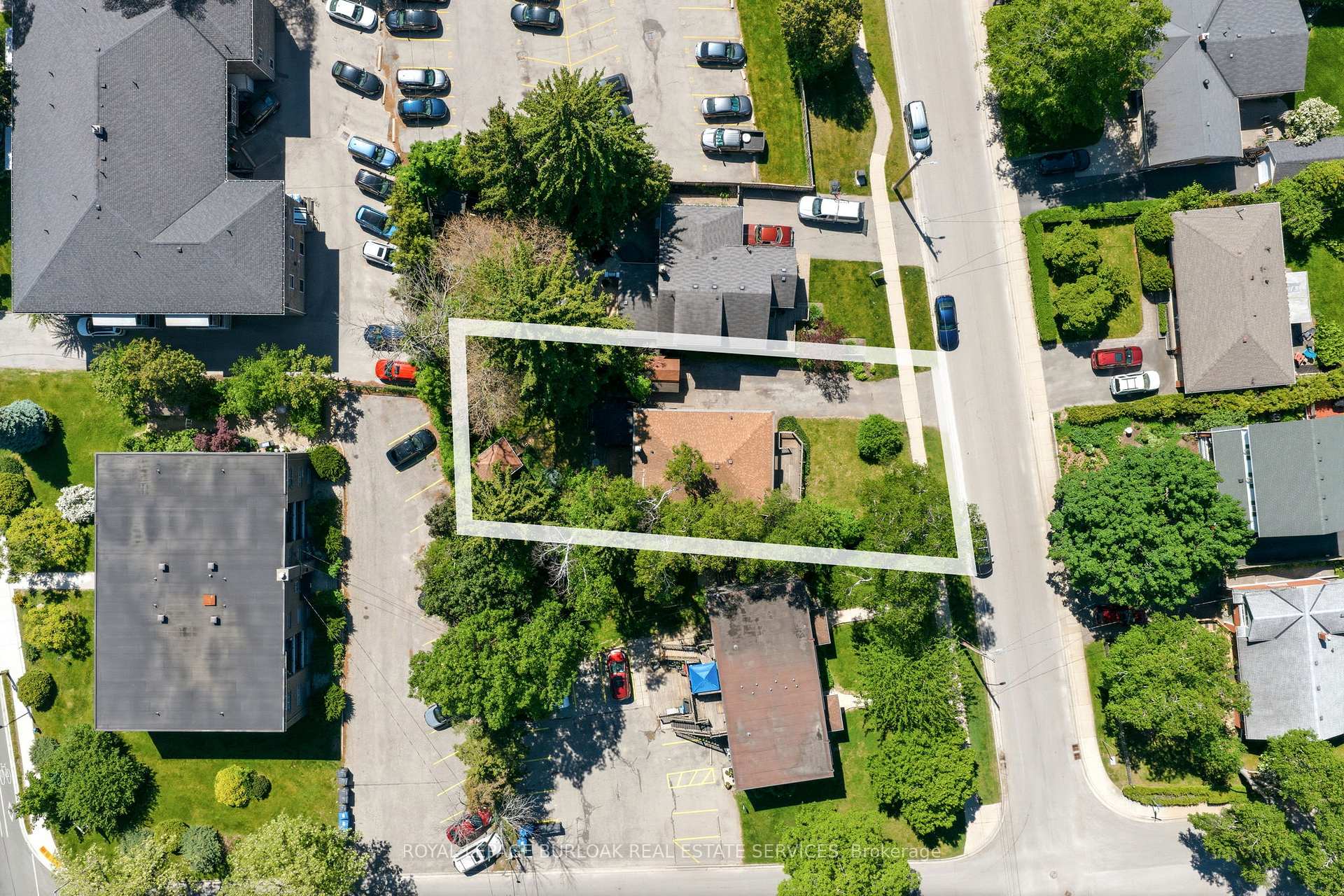 Photo 42 of 337 St. Paul Street, Burlington, Brant — HOMEH