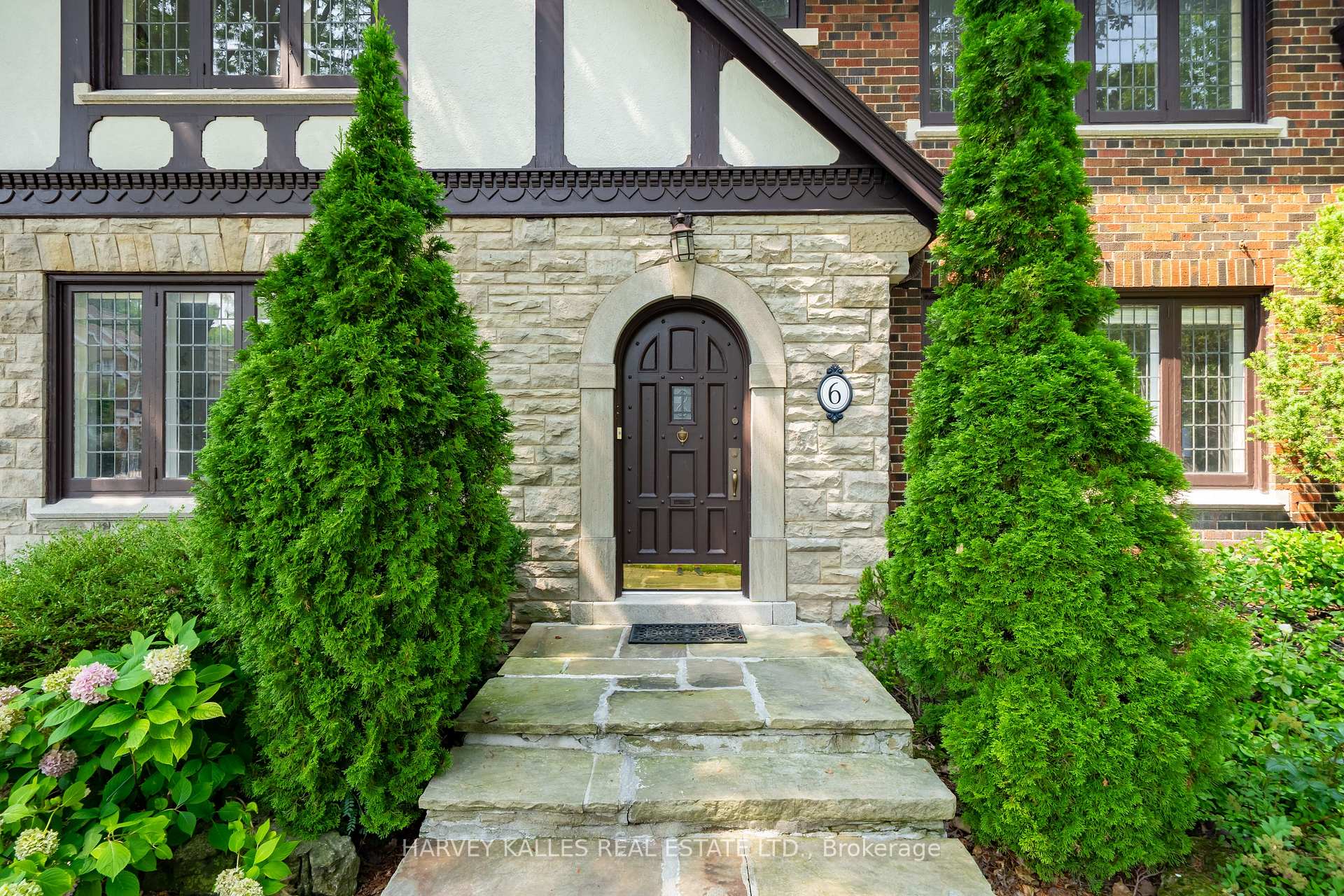 Photo 4 of 6 Browside Avenue, Toronto, Forest Hill South — HOMEH