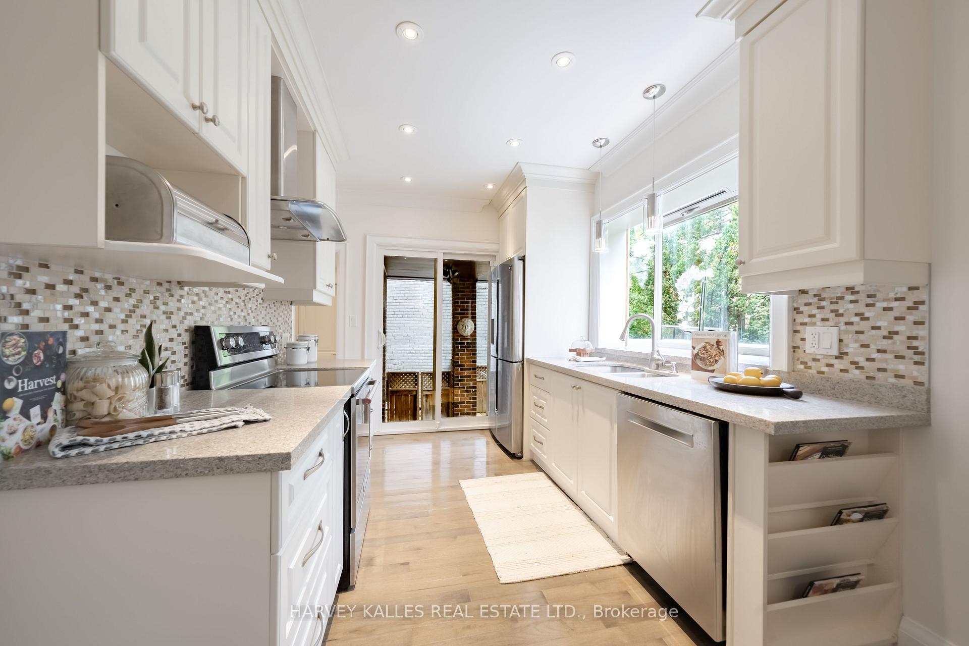 Photo 18 of 6 Browside Avenue, Toronto, Forest Hill South — HOMEH