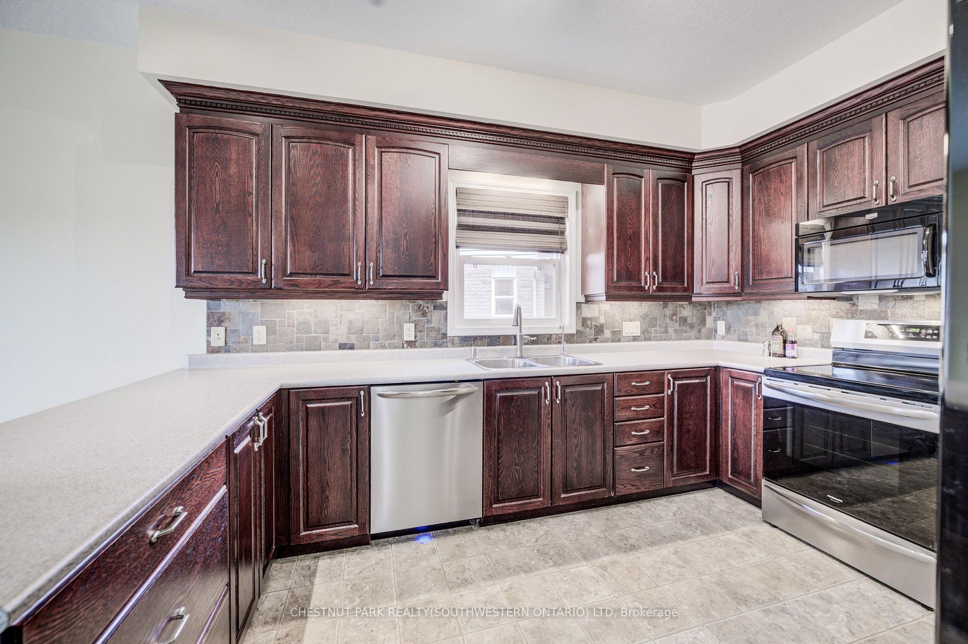 Photo 14 of 64 Kropf Drive, Wilmot, Baden — HOMEH