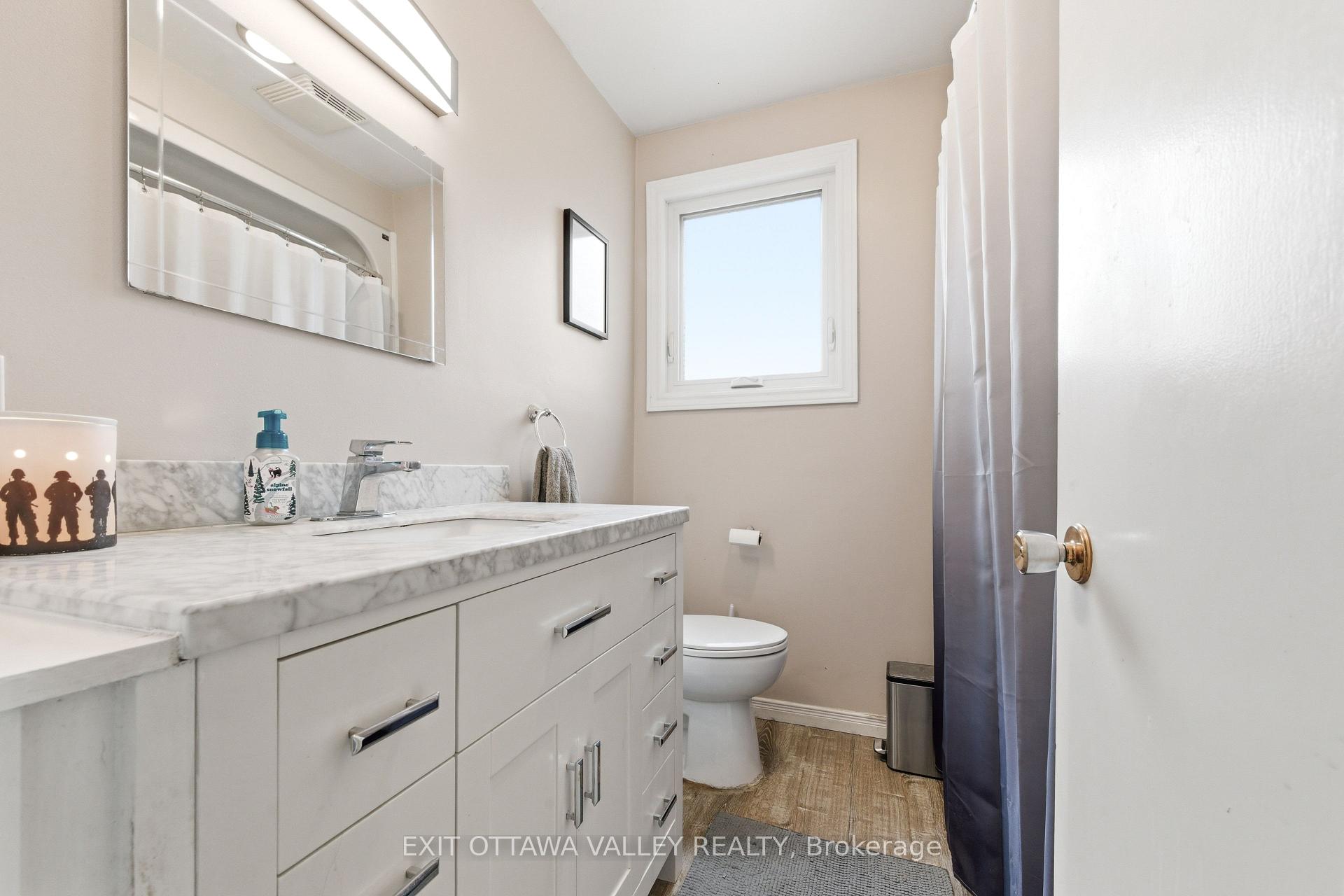 Photo 19 of 13 Tamarack Street, Deep River, Deep River — HOMEH