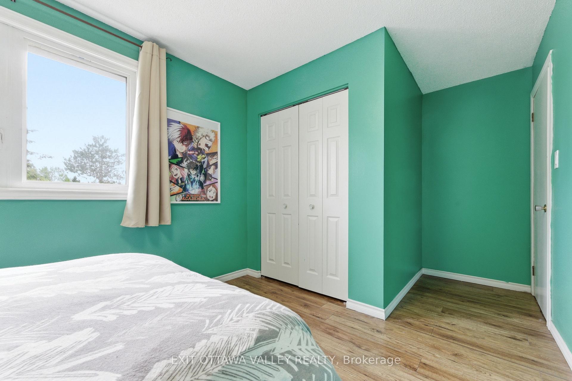 Photo 21 of 13 Tamarack Street, Deep River, Deep River — HOMEH
