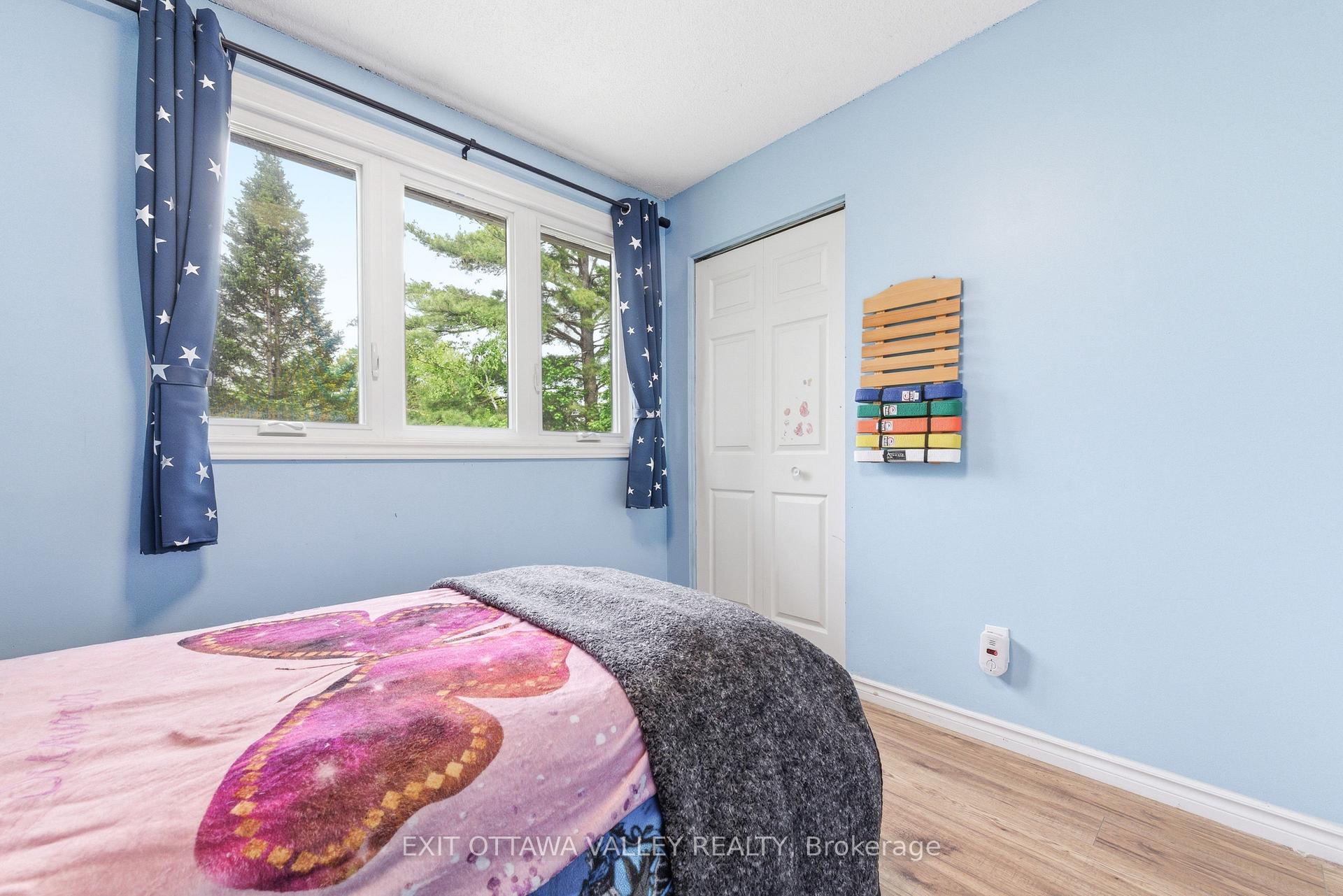 Photo 23 of 13 Tamarack Street, Deep River, Deep River — HOMEH