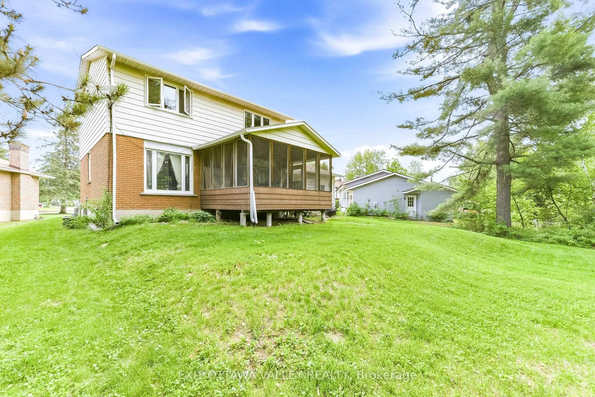 Photo 37 of 13 Tamarack Street, Deep River, Deep River — HOMEH