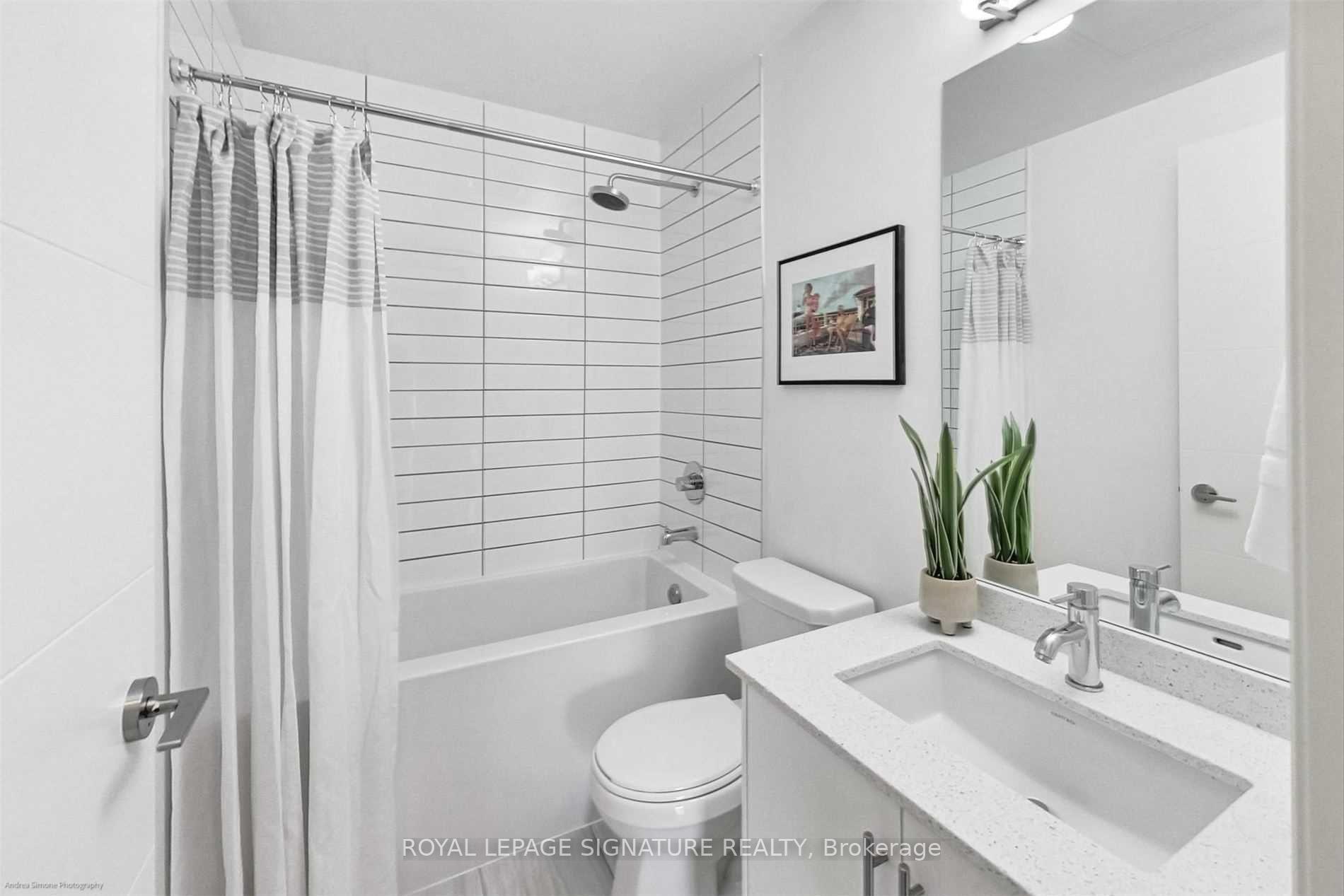 Photo 5 of Unit 2210, 460 Adelaide Street E, Toronto, Moss Park — HOMEH