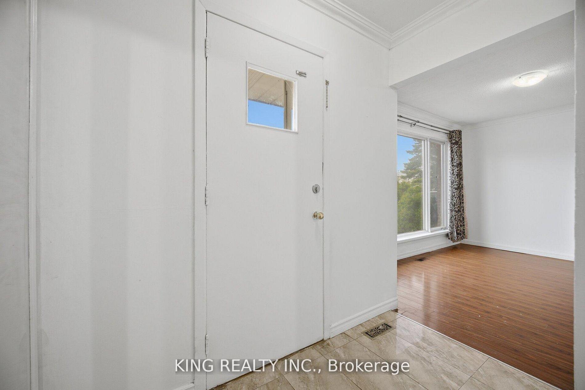 Photo 7 of 42 Flamingo Crescent, Brampton, Southgate — HOMEH