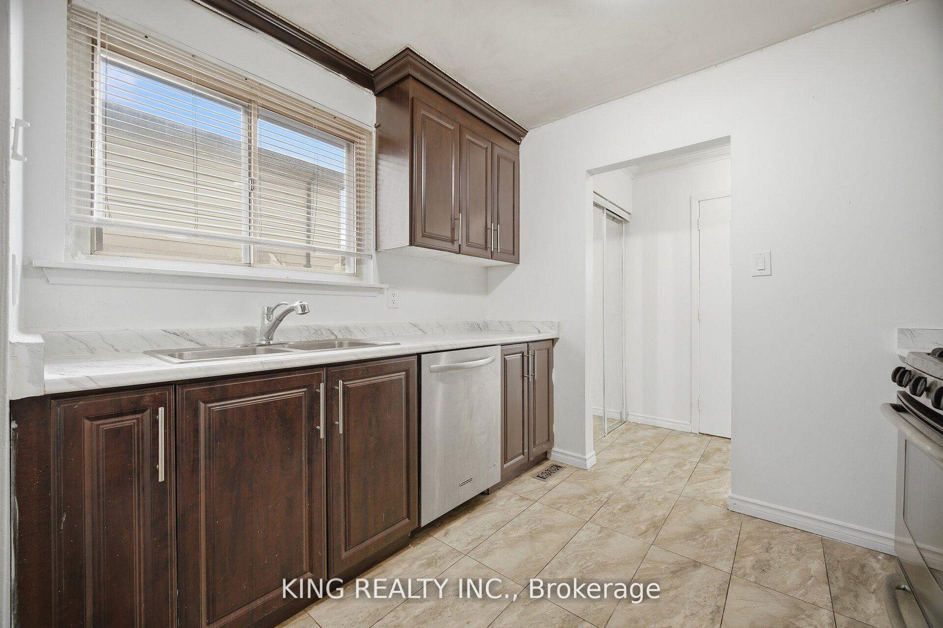 Photo 13 of 42 Flamingo Crescent, Brampton, Southgate — HOMEH