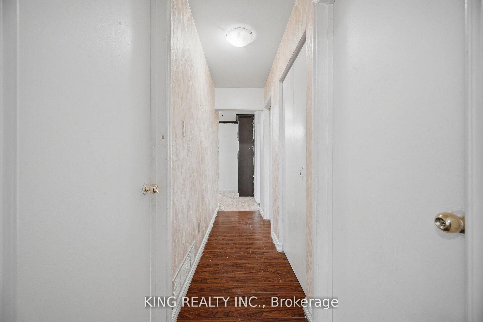 Photo 18 of 42 Flamingo Crescent, Brampton, Southgate — HOMEH
