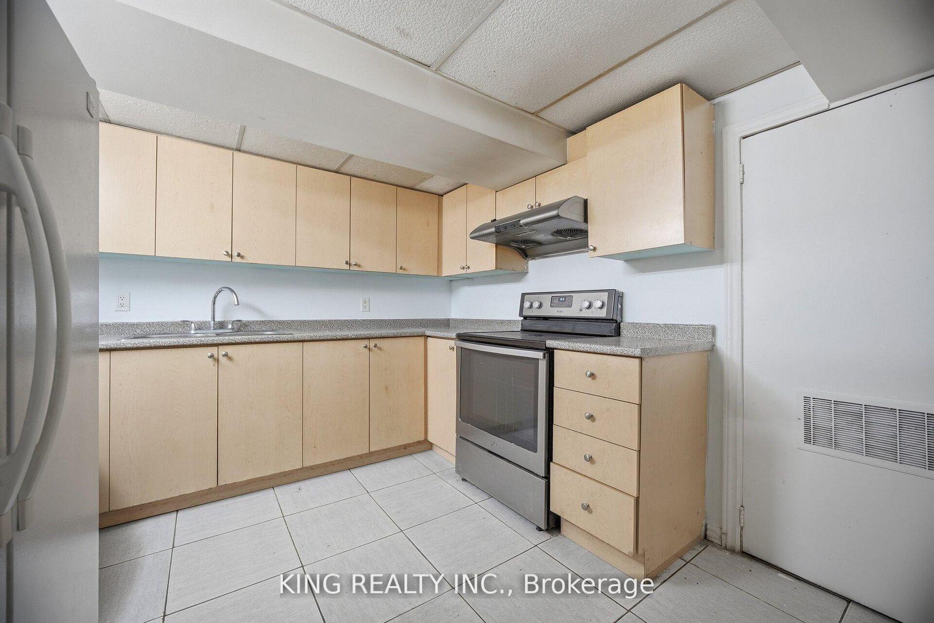 Photo 29 of 42 Flamingo Crescent, Brampton, Southgate — HOMEH