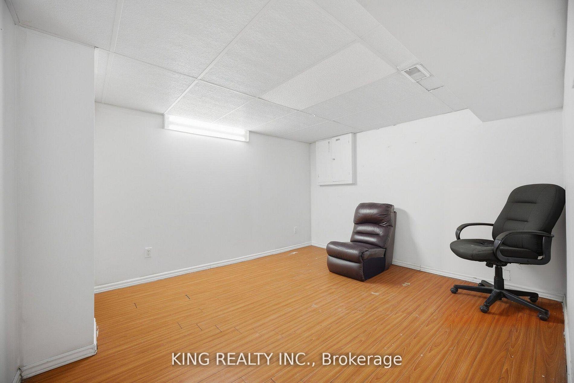 Photo 32 of 42 Flamingo Crescent, Brampton, Southgate — HOMEH