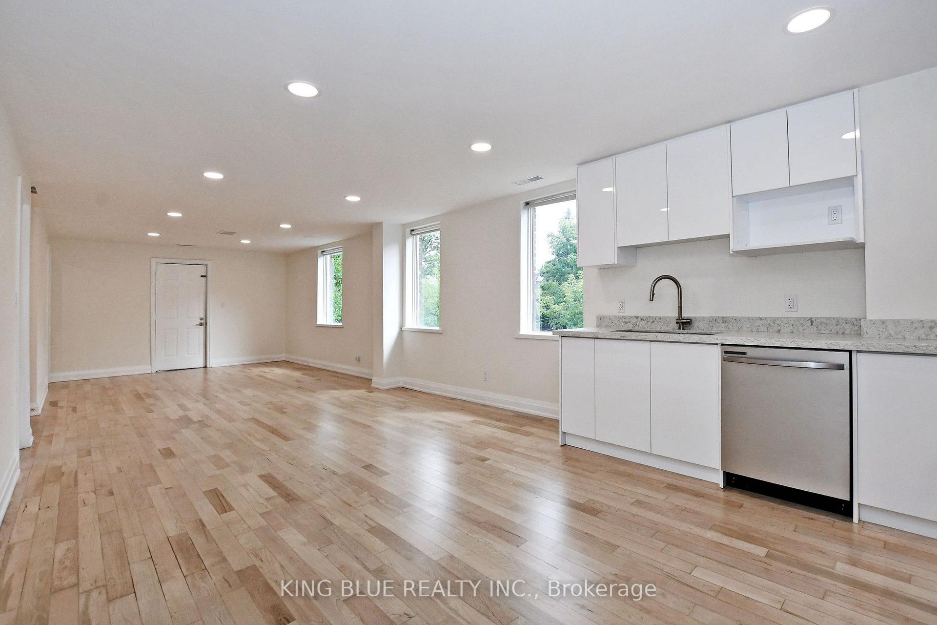 Photo 6 of Unit B, 161 Madison Avenue, Toronto, The Annex — HOMEH