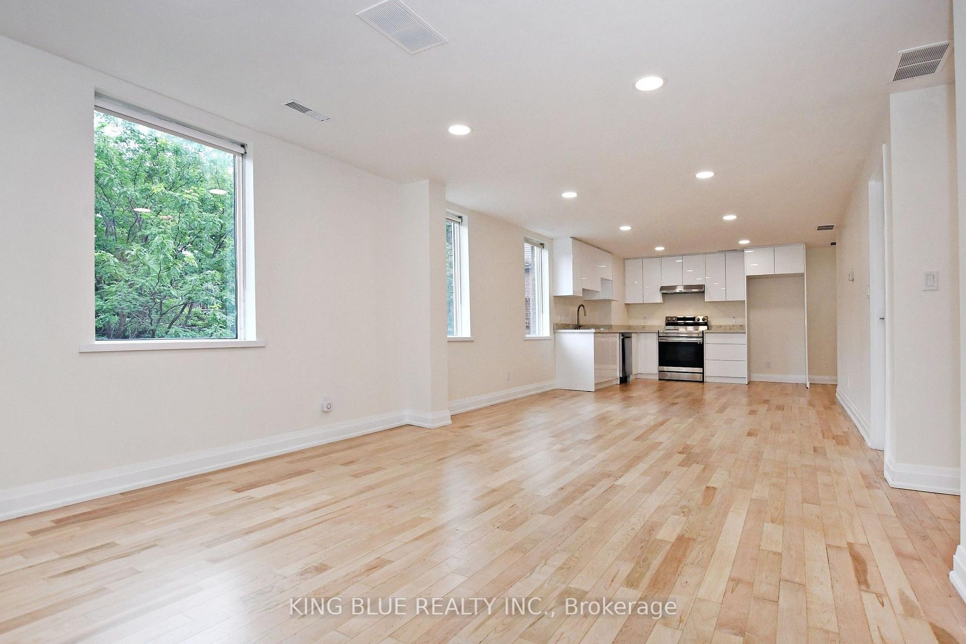 Photo 7 of Unit B, 161 Madison Avenue, Toronto, The Annex — HOMEH