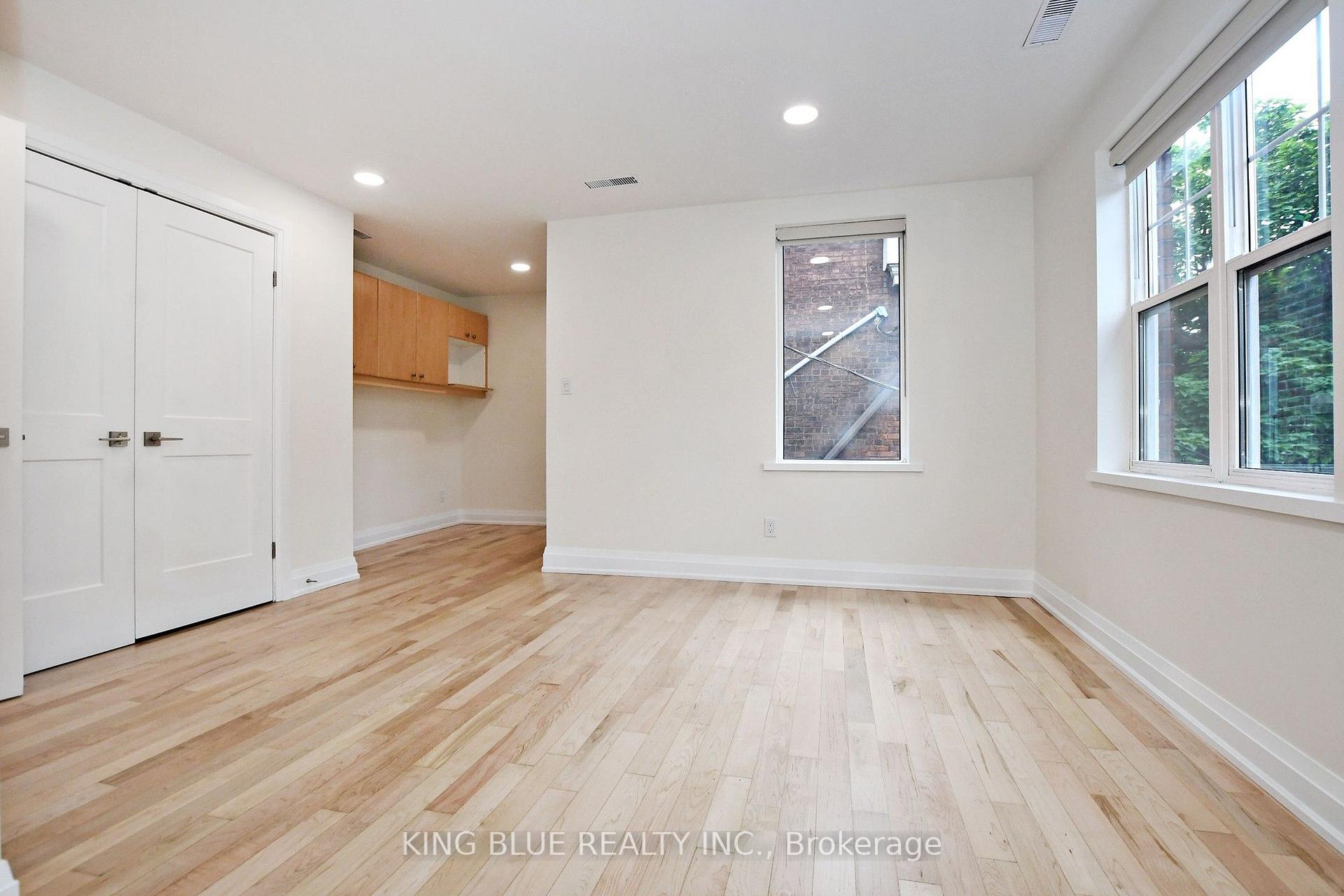 Photo 14 of Unit B, 161 Madison Avenue, Toronto, The Annex — HOMEH