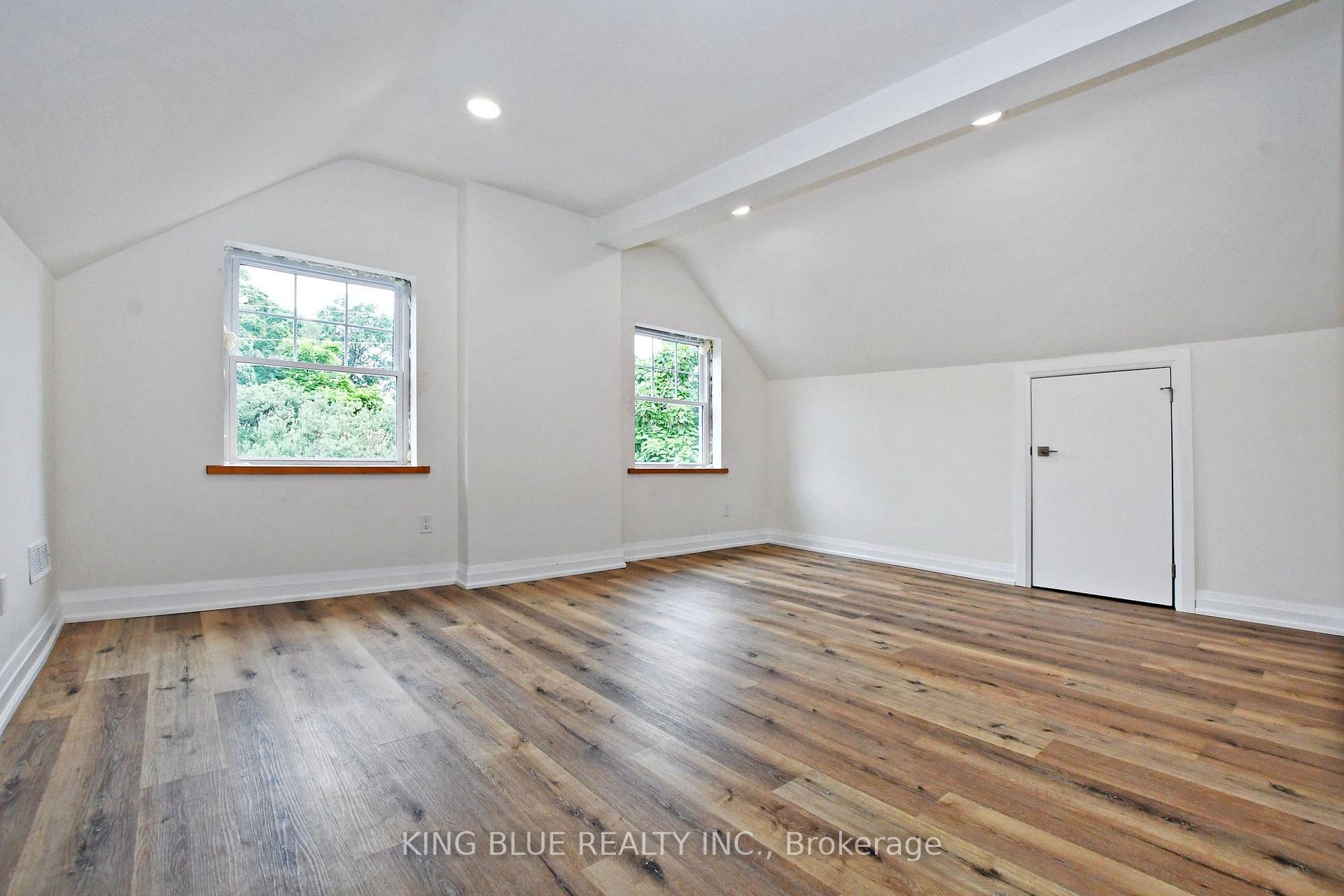 Photo 19 of Unit B, 161 Madison Avenue, Toronto, The Annex — HOMEH