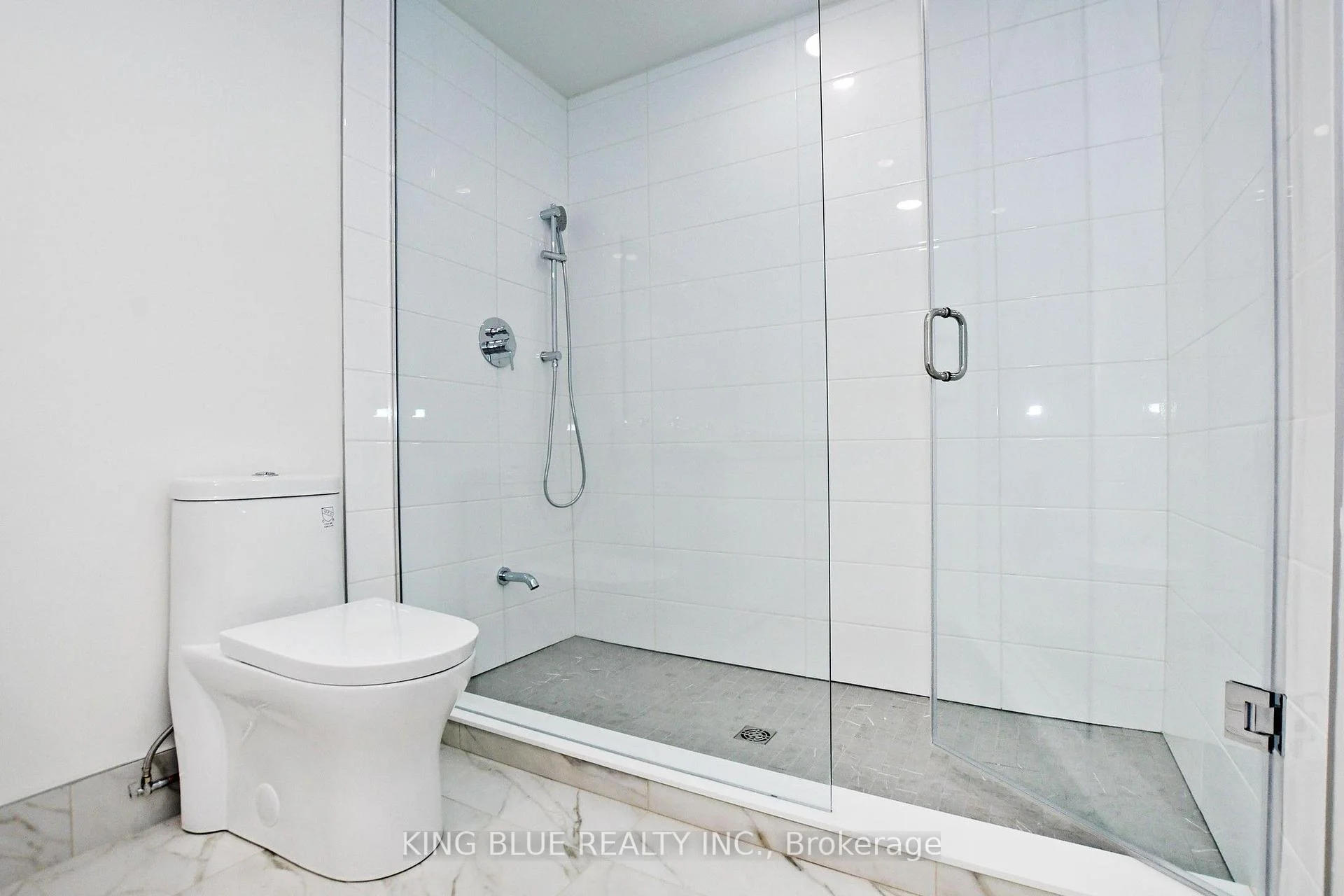 Photo 17 of Unit B, 161 Madison Avenue, Toronto, The Annex — HOMEH