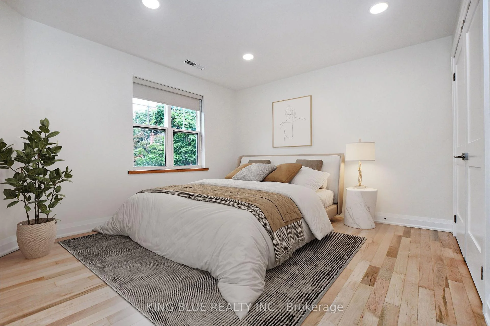 Photo 21 of Unit B, 161 Madison Avenue, Toronto, The Annex — HOMEH