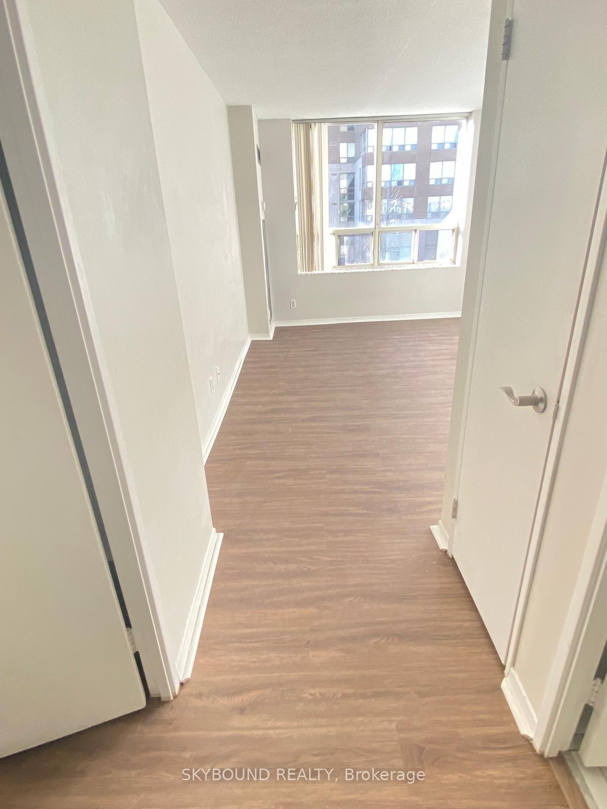 Photo 12 of Unit 402, 195 Wynford Drive, Toronto, Flemingdon Park — HOMEH