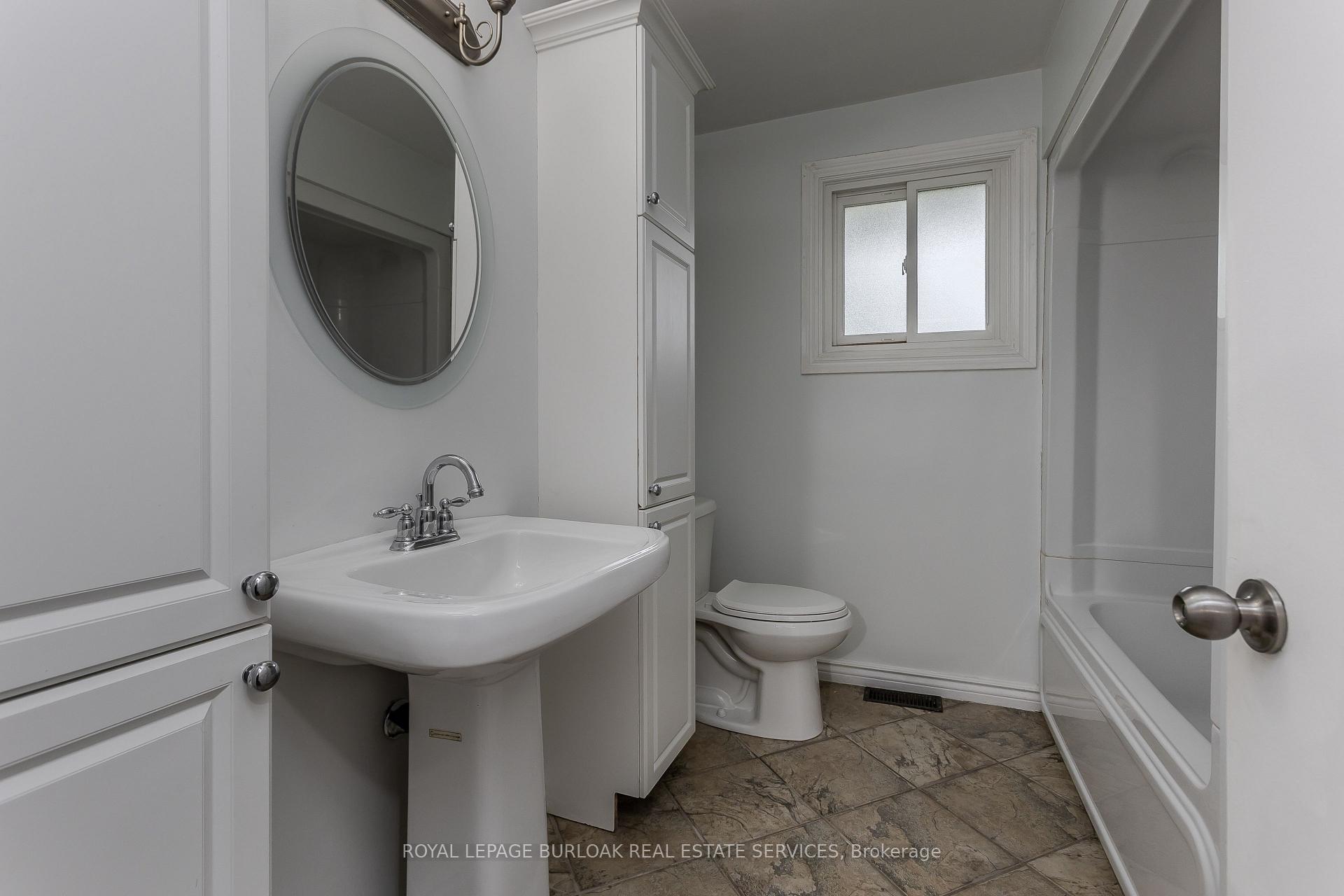 Photo 17 of 307 Dunsmure Road, Hamilton, Crown Point — HOMEH