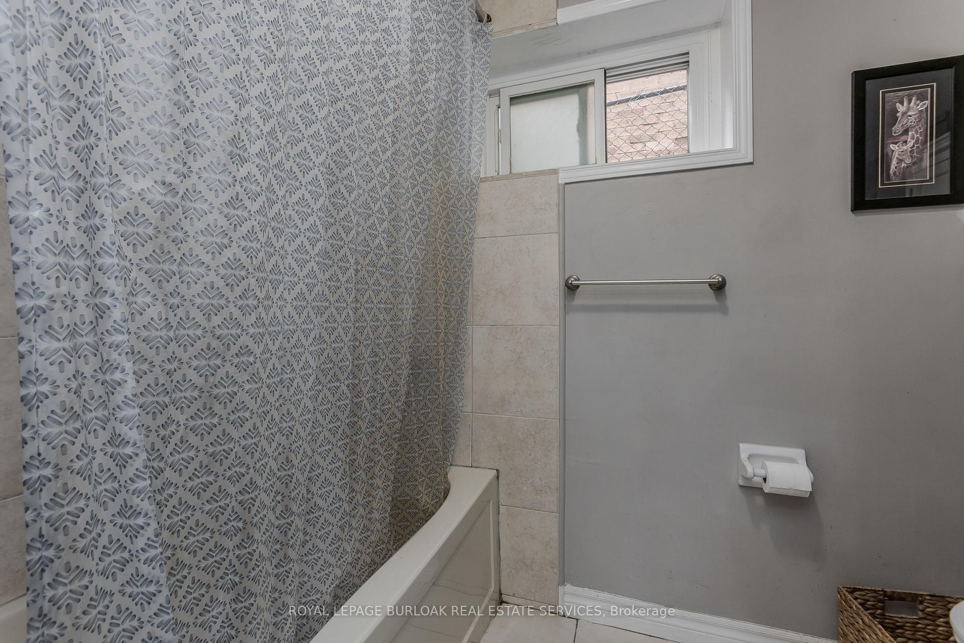 Photo 42 of 307 Dunsmure Road, Hamilton, Crown Point — HOMEH