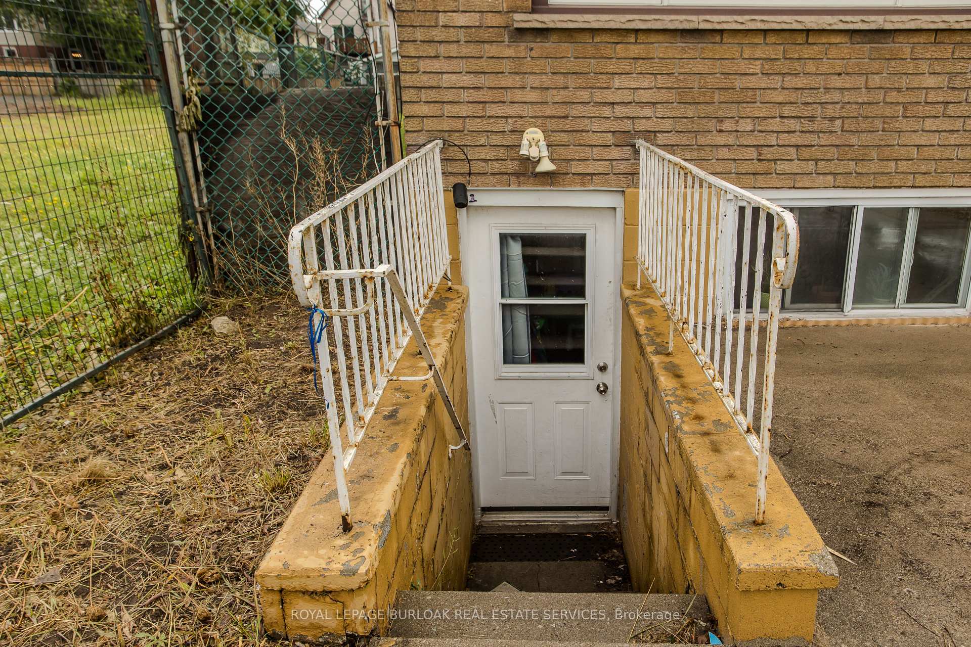 Photo 45 of 307 Dunsmure Road, Hamilton, Crown Point — HOMEH