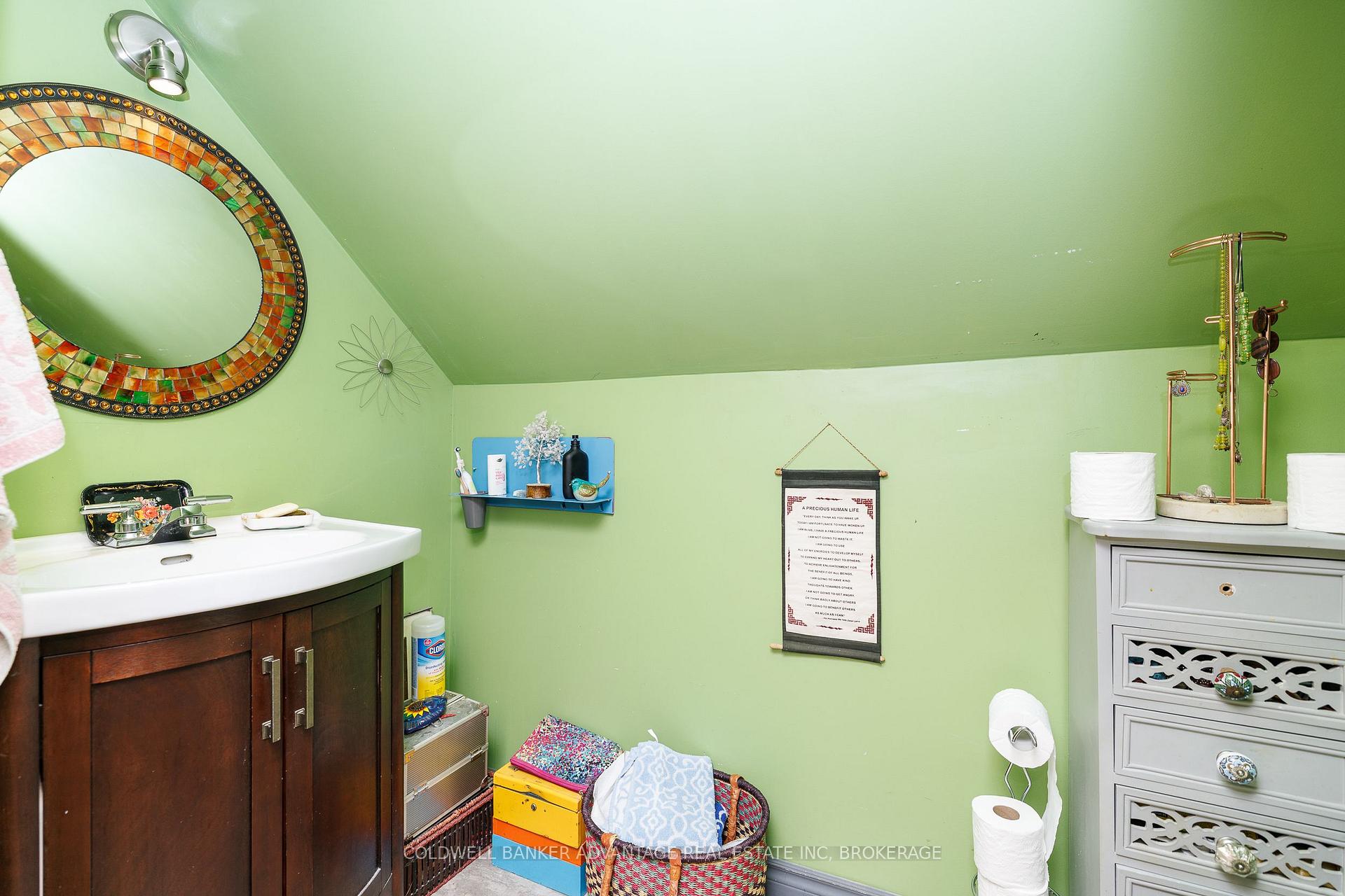 Photo 20 of 418 McAlpine Avenue N, Welland, Welland Downtown — HOMEH