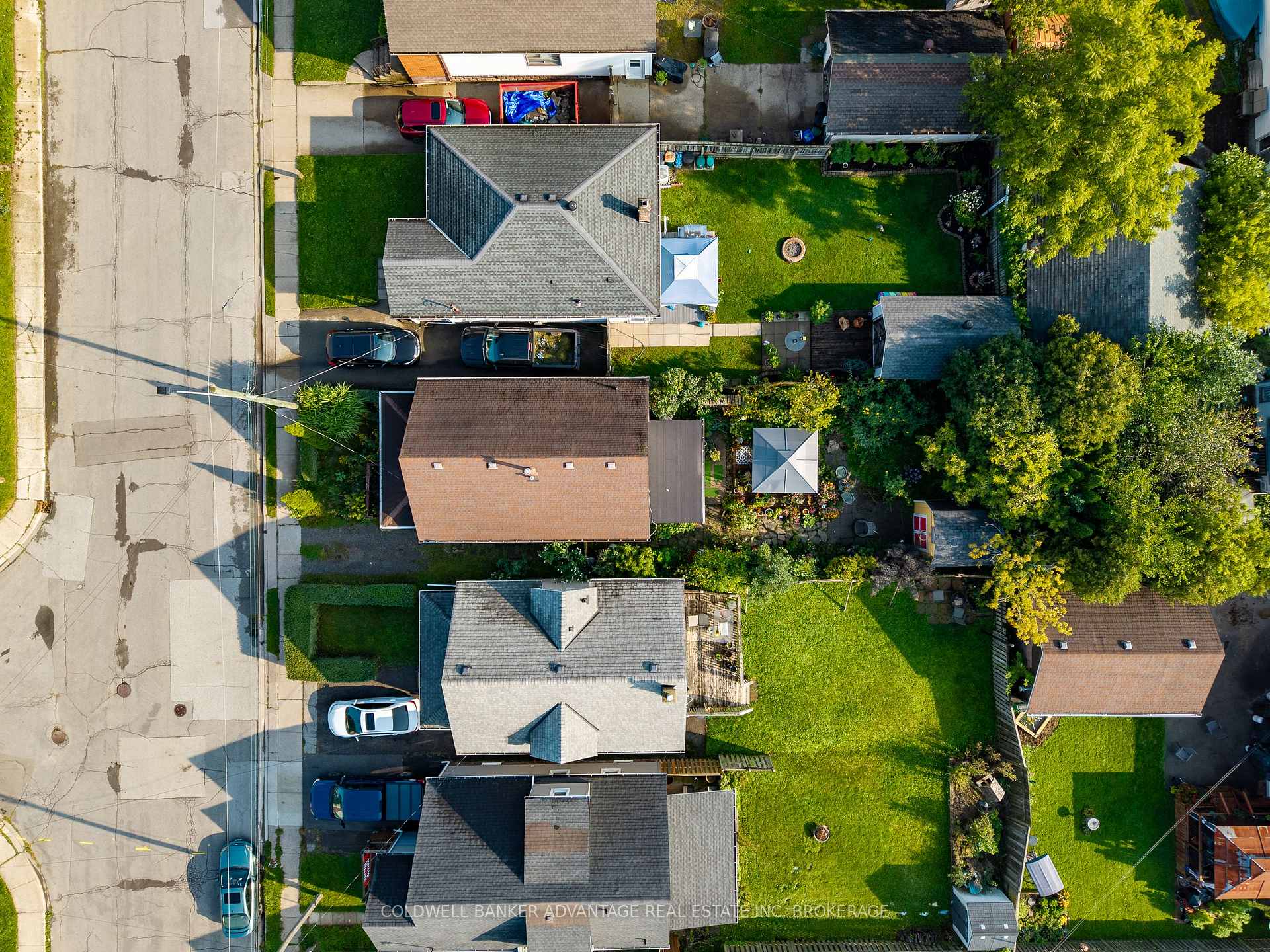 Photo 37 of 418 McAlpine Avenue N, Welland, Welland Downtown — HOMEH