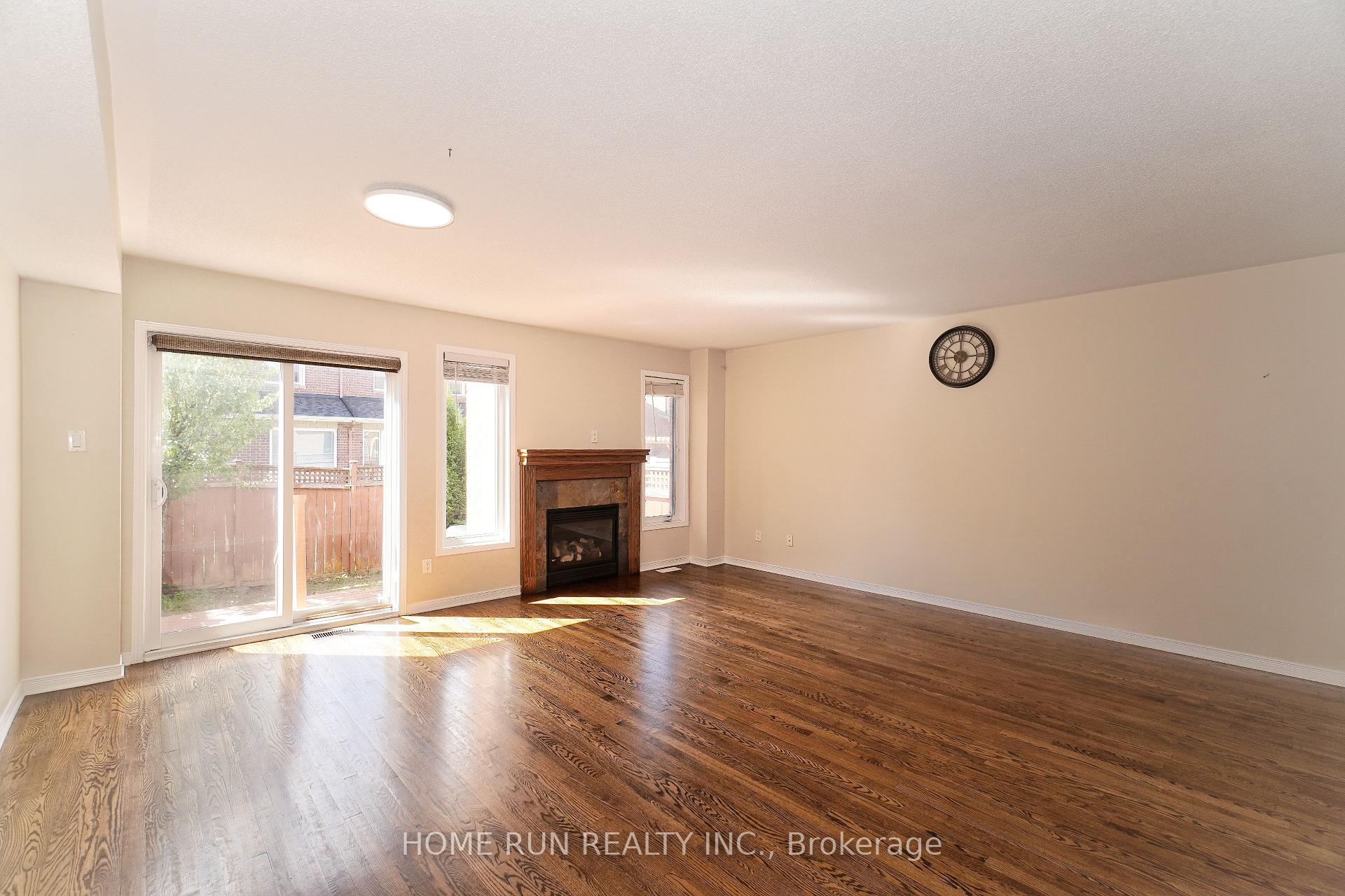 Photo 7 of 292 Freedom Private, Ottawa, Riverview Park — HOMEH