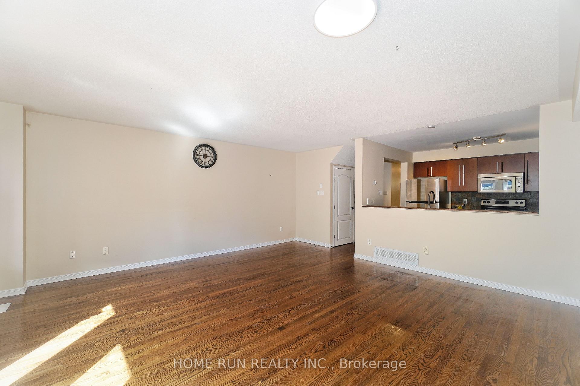 Photo 8 of 292 Freedom Private, Ottawa, Riverview Park — HOMEH