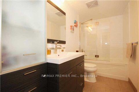 Photo 2 of Unit 605, 8 Scollard Street S, Toronto, The Annex — HOMEH