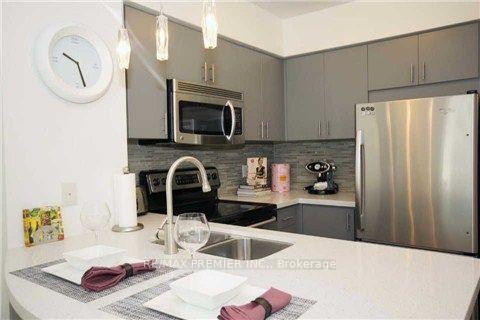 Photo 9 of Unit 605, 8 Scollard Street S, Toronto, The Annex — HOMEH