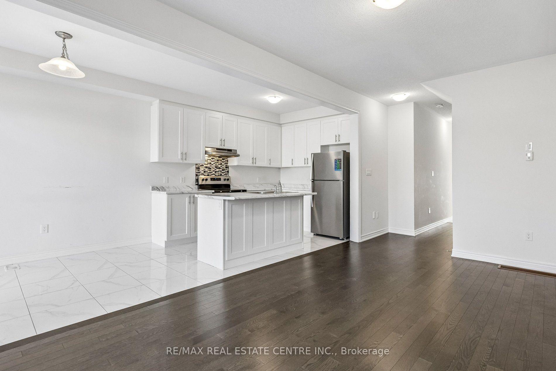 Photo 14 of 166 Deerpath Drive, Guelph, Willow West/Sugarbush/West Acres — HOMEH