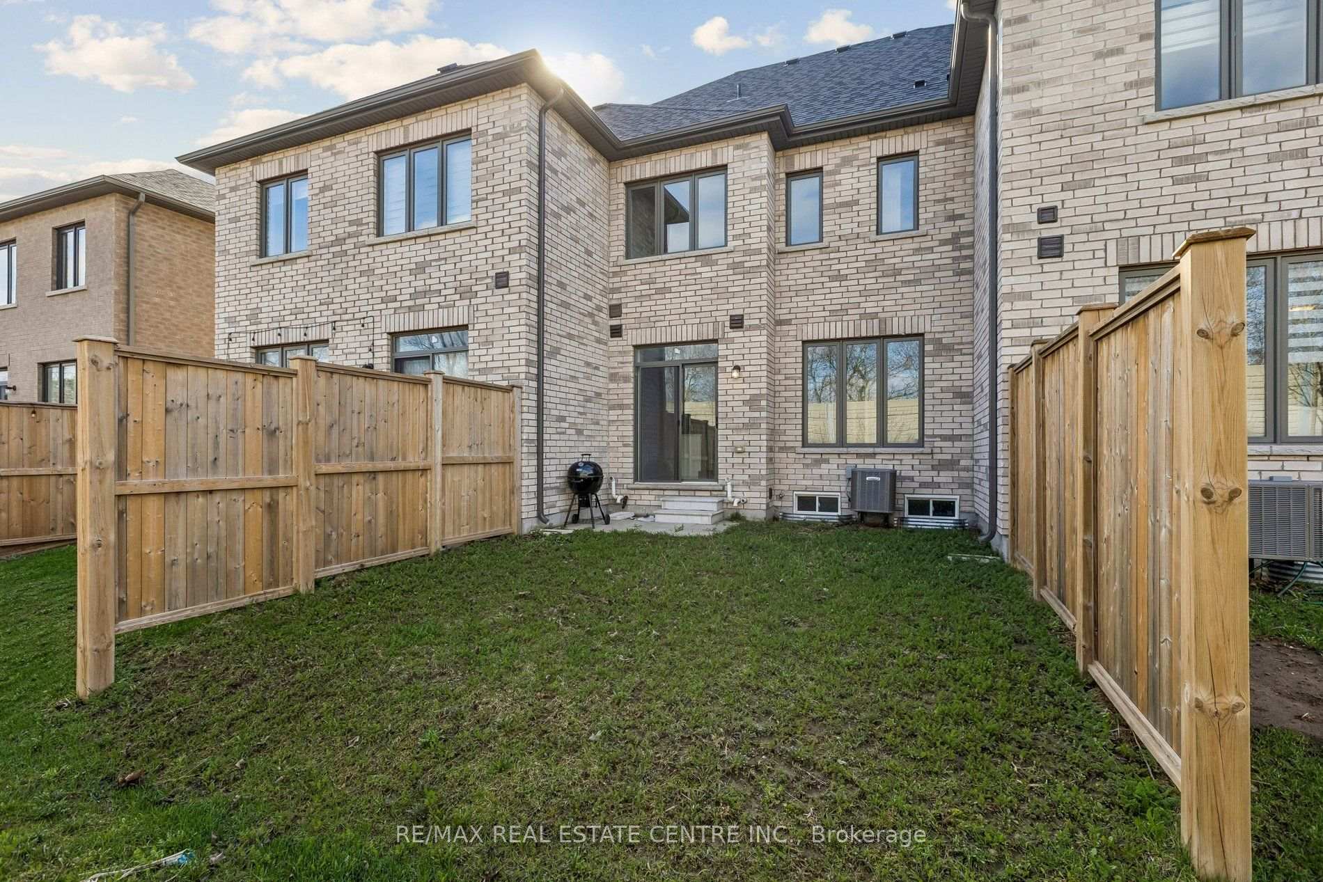 Photo 54 of 166 Deerpath Drive, Guelph, Willow West/Sugarbush/West Acres — HOMEH