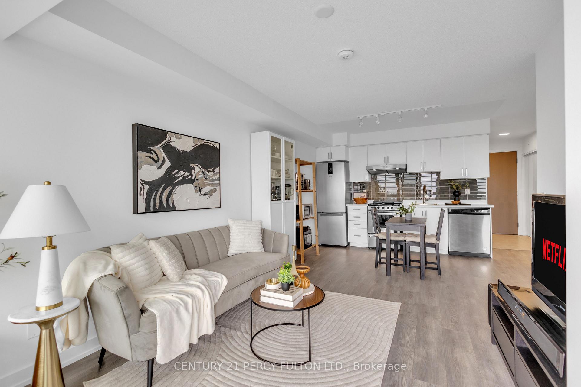 Photo 16 of Unit 1704, 10 Wilby Crescent, North York, Weston — HOMEH