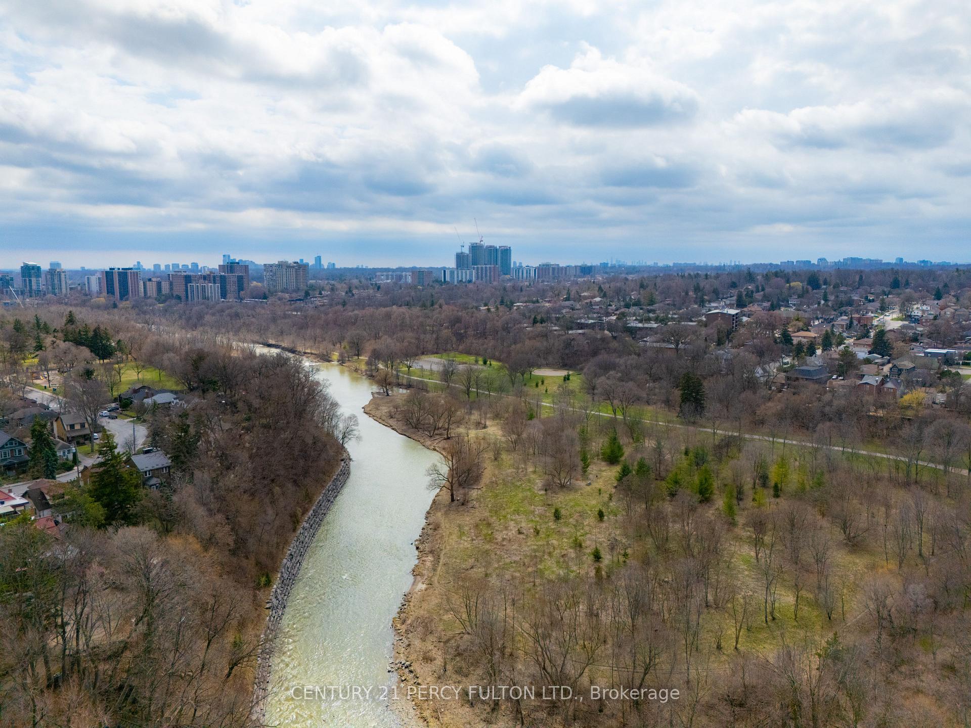 Photo 32 of Unit 1704, 10 Wilby Crescent, North York, Weston — HOMEH