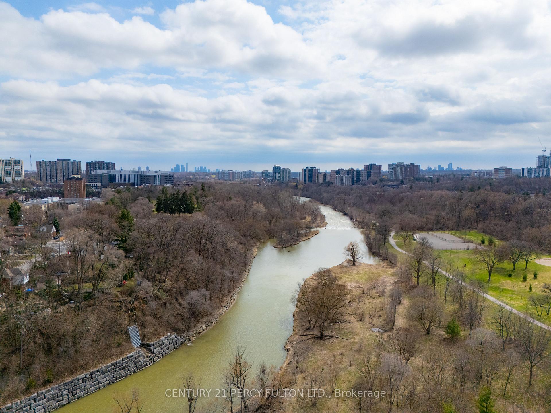Photo 34 of Unit 1704, 10 Wilby Crescent, North York, Weston — HOMEH