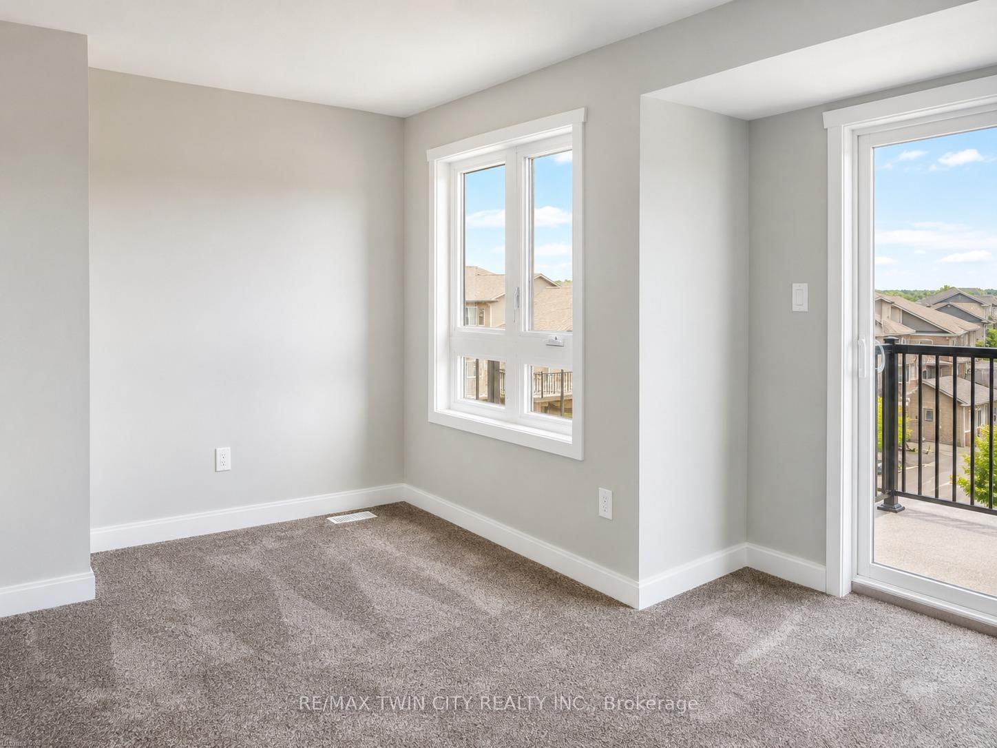 Photo 3 of Unit B3, 1331 Countrystone Drive, Kitchener, Highland West — HOMEH