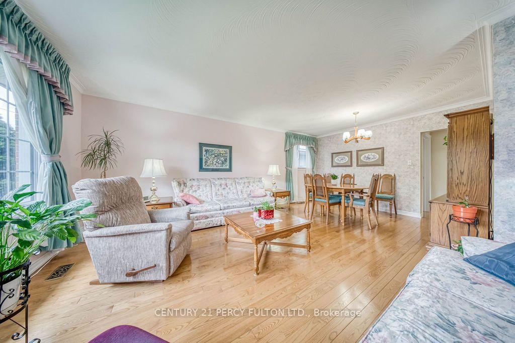 Photo 5 of 70 Limevale Crescent, Scarborough, West Hill — HOMEH