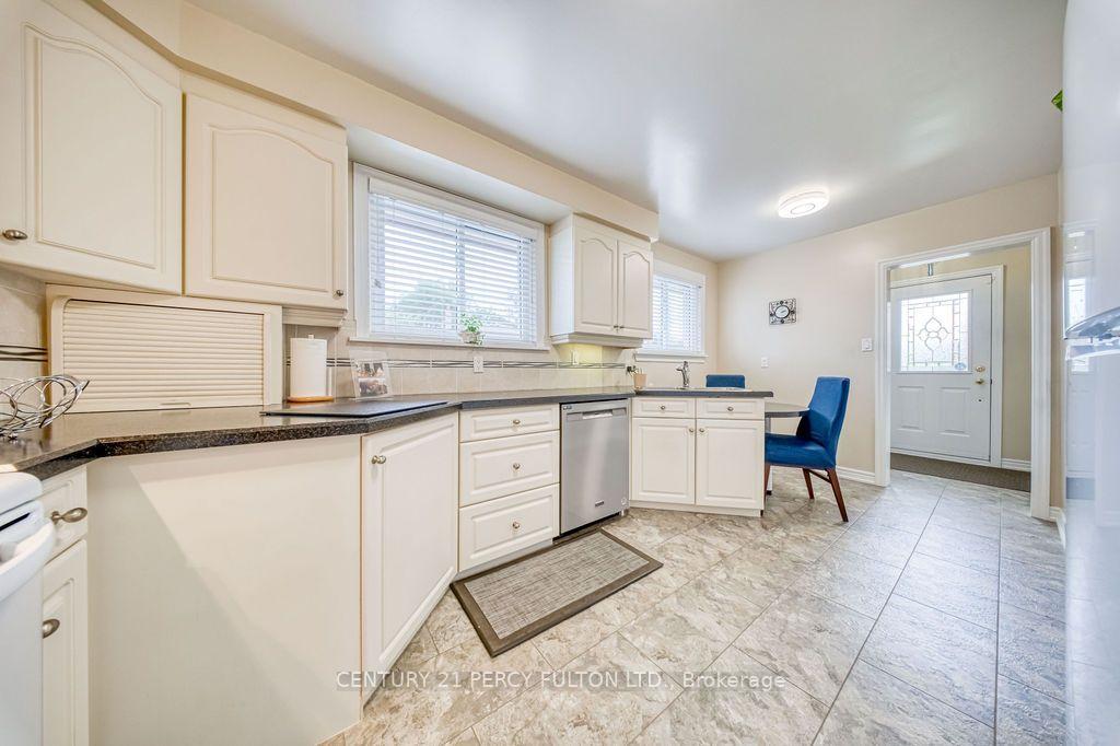 Photo 19 of 70 Limevale Crescent, Scarborough, West Hill — HOMEH