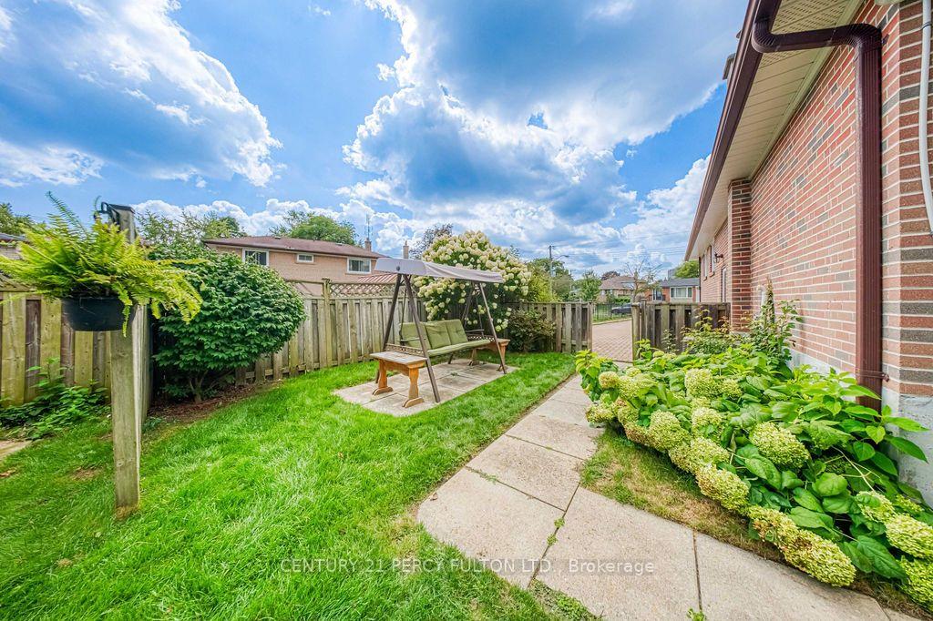 Photo 41 of 70 Limevale Crescent, Scarborough, West Hill — HOMEH