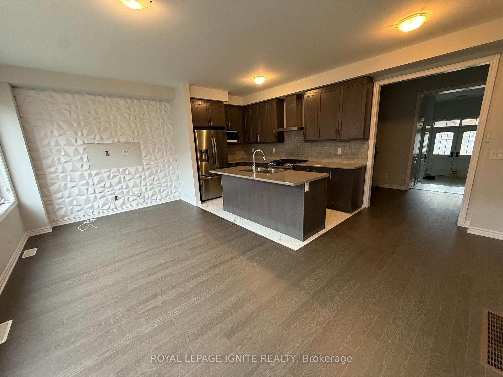 Photo 4 of 25 Sutcliffe Dr, Whitby, Rolling Acres — HOMEH