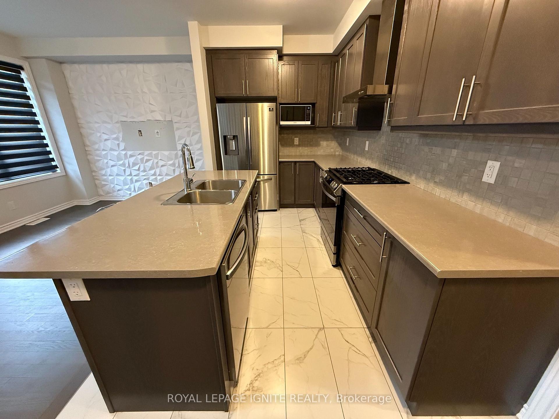 Photo 5 of 25 Sutcliffe Dr, Whitby, Rolling Acres — HOMEH