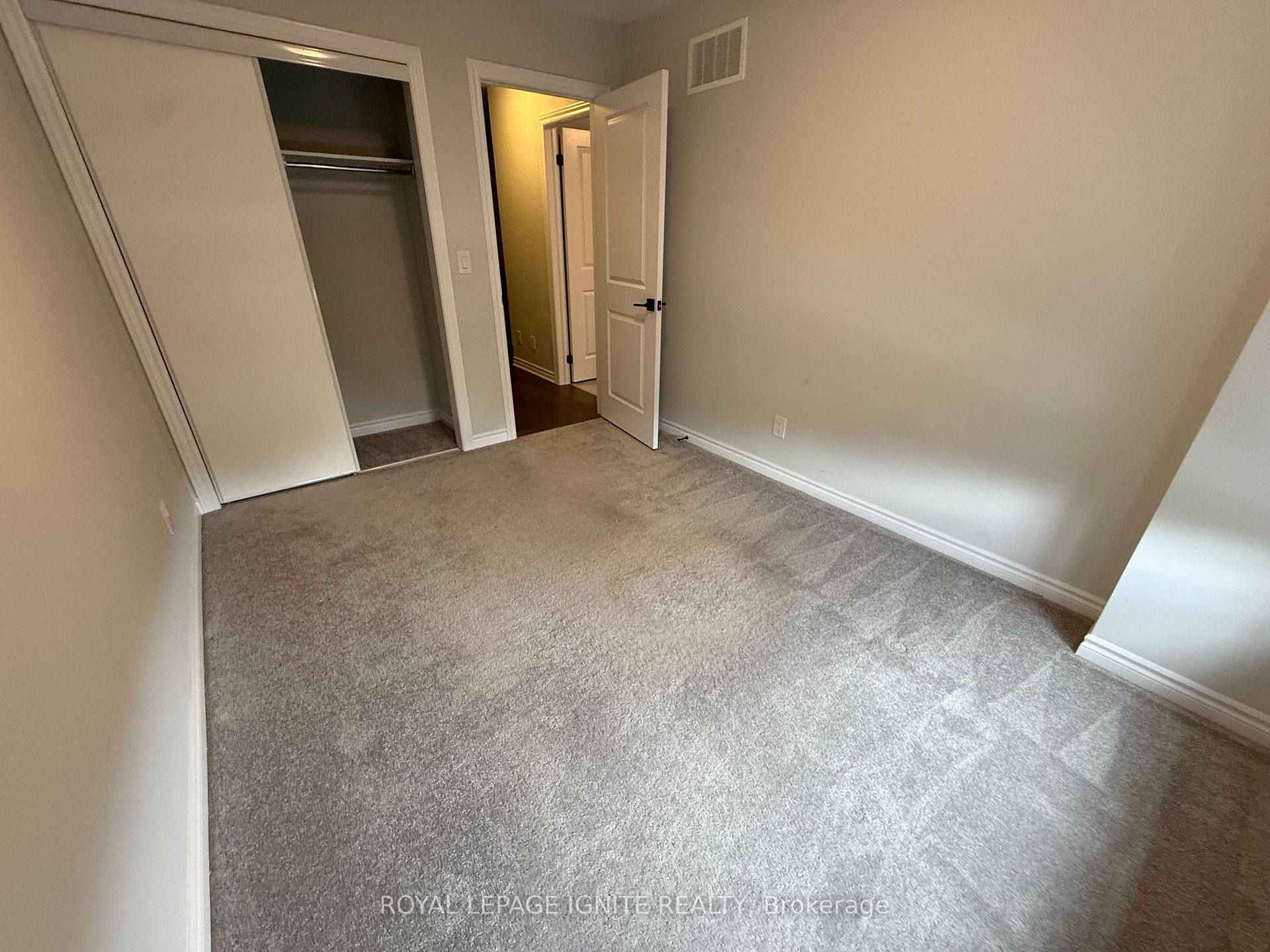 Photo 11 of 25 Sutcliffe Dr, Whitby, Rolling Acres — HOMEH