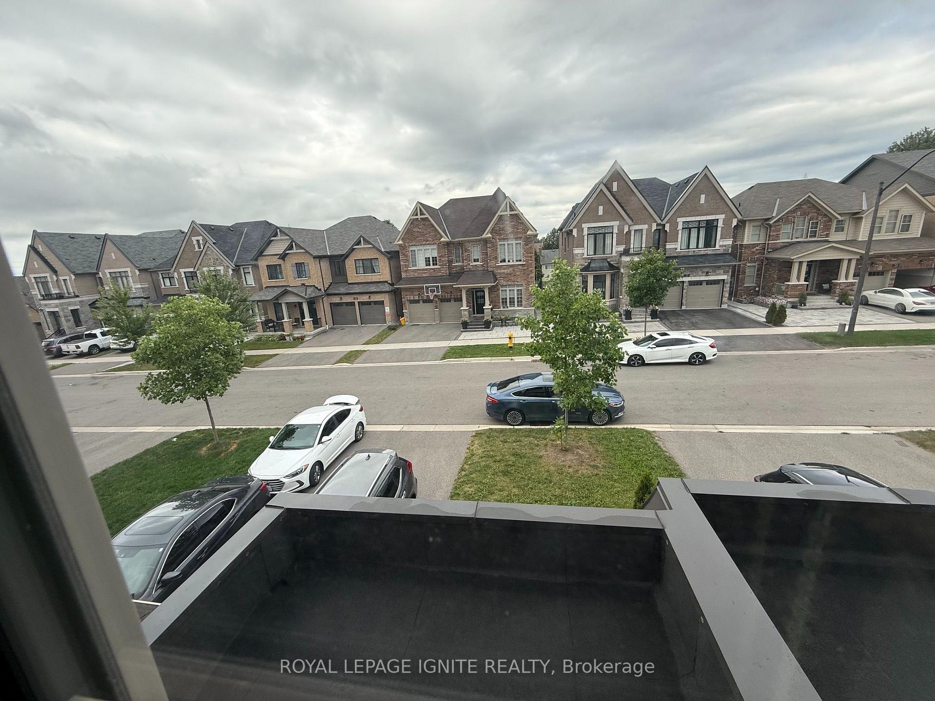 Photo 13 of 25 Sutcliffe Dr, Whitby, Rolling Acres — HOMEH