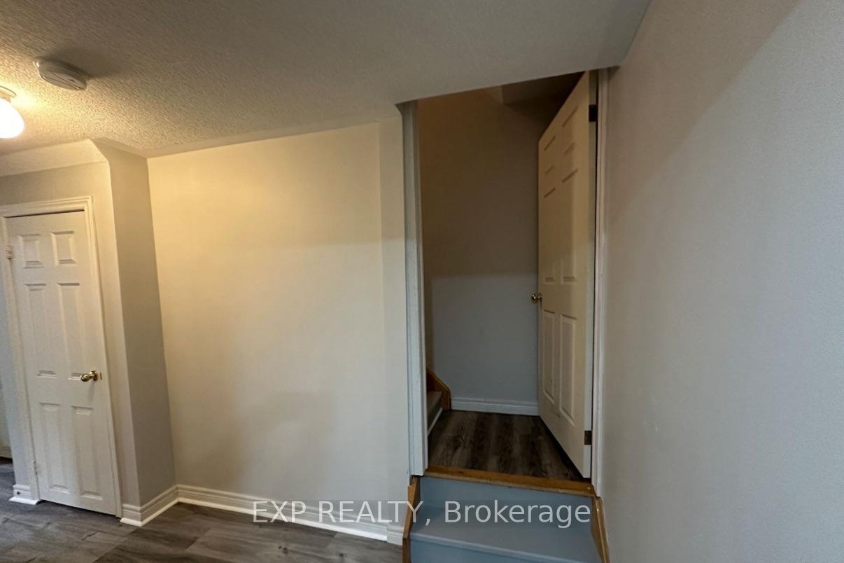 Photo 3 of Unit Basement, 5 Fallgate Drive, Brampton, Credit Valley — HOMEH
